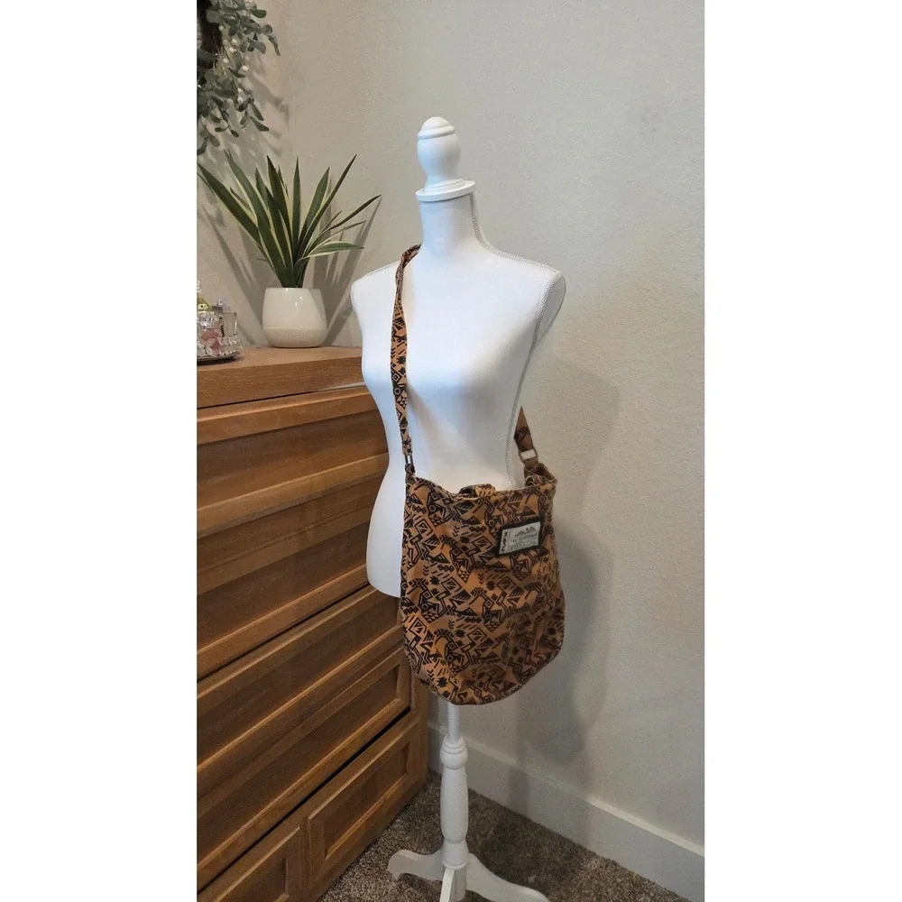 Kavu Canvas Sling‎ Bag Tan Black Geo Print True Outdoor Wear Adjustable Strap